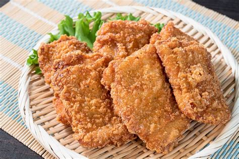  ザオ荘市の「鶏肉の煮込み」は、香ばしい焼き鳥とコクのある醤油スープが織りなす絶品料理！